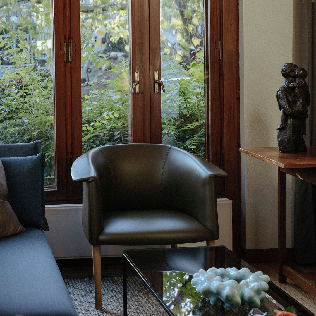 LK Hjelle Kavai armchair