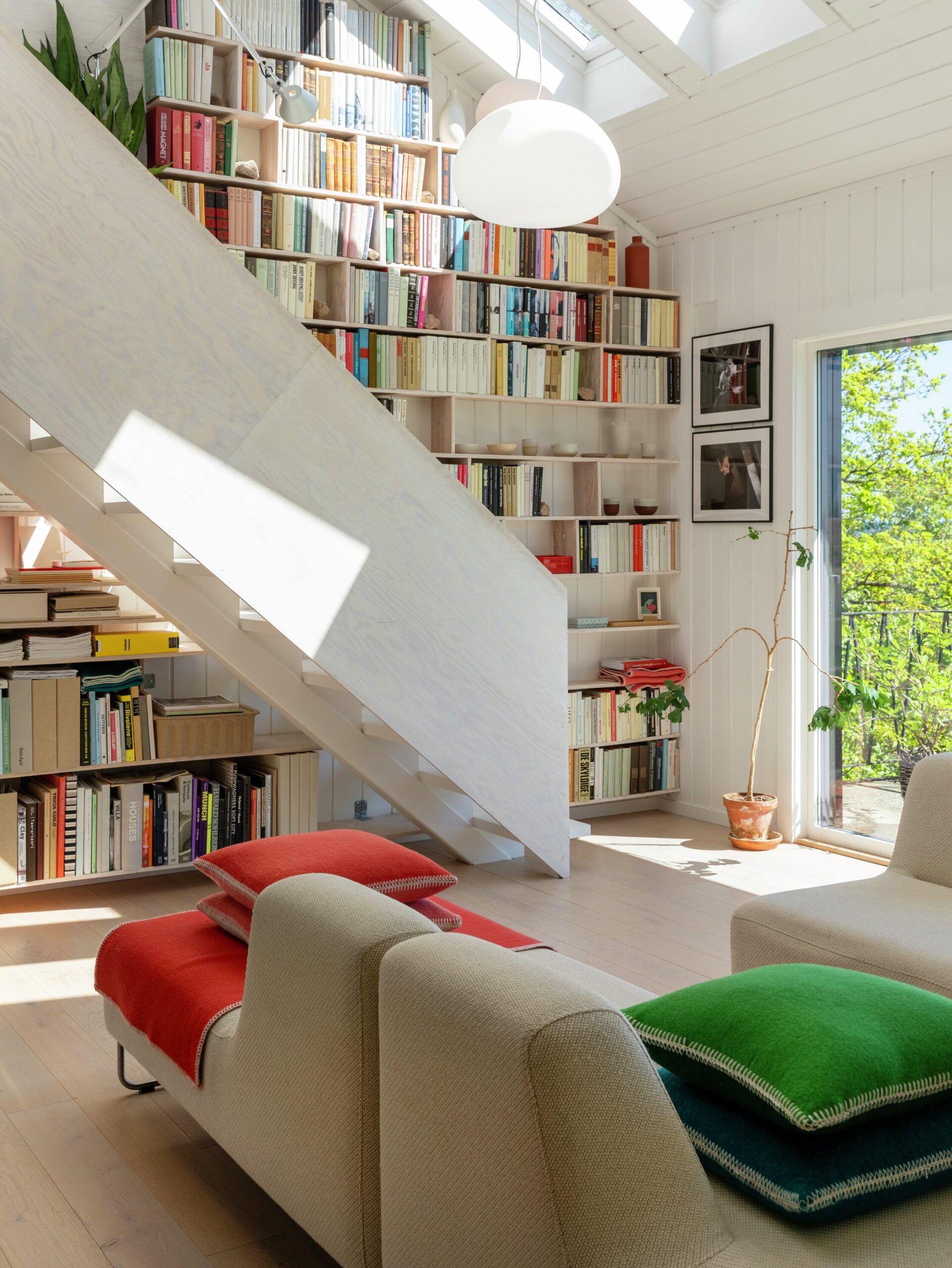 Ugo sofa white LK Hjelle
